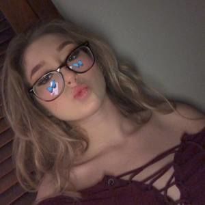 Meet your Posher, Kendra